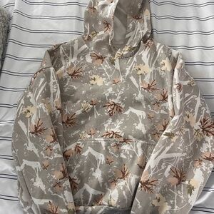 Camouflage Leaf Print Hoodie